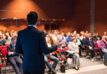 Hoe een succesvolle zakelijke bijeenkomst of conferentie te organiseren zakelijke conferentie